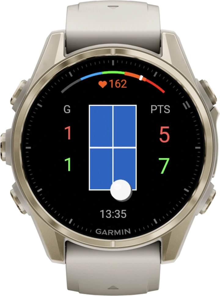 The Ping Pong Smash match screen: games and points for both players, with the ball on the server's side of a mini table